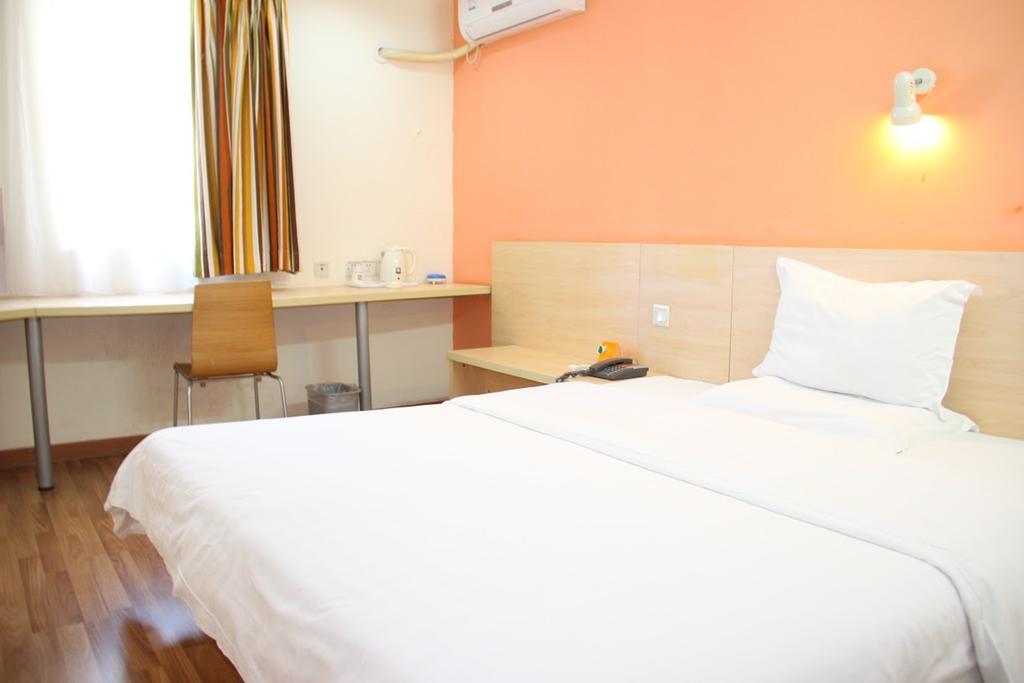 7Days Inn Dalian Gangwan Square Station Port Екстериор снимка