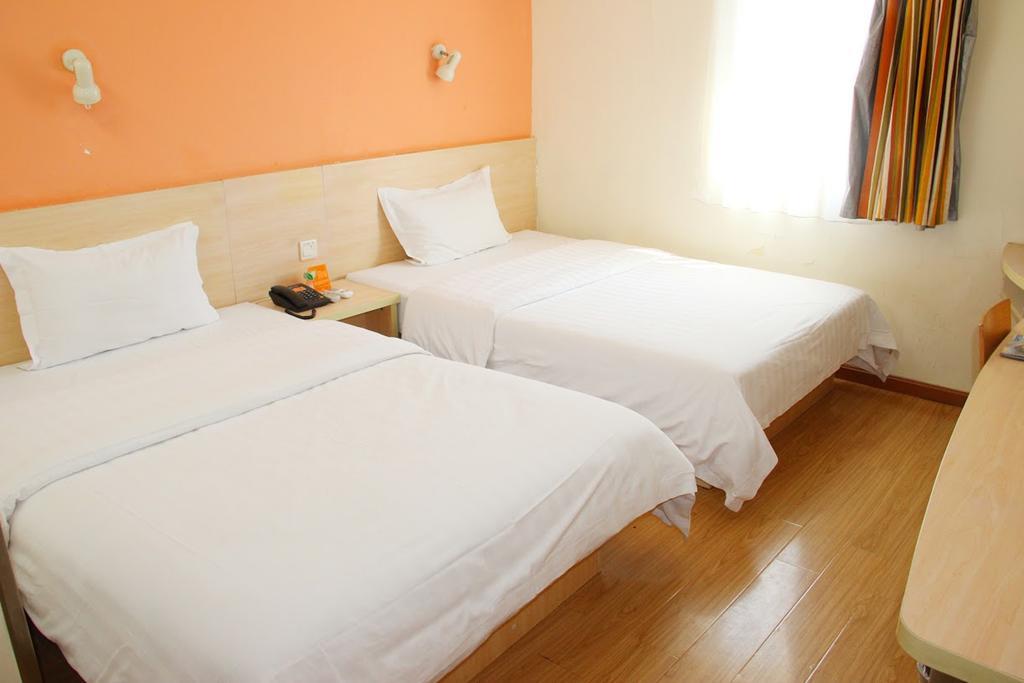 7Days Inn Dalian Gangwan Square Station Port Екстериор снимка