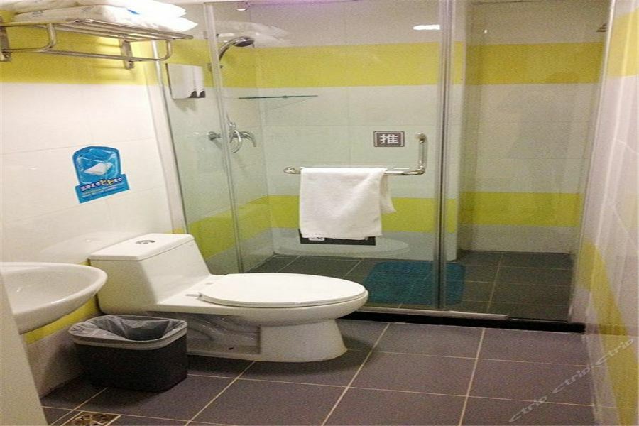 7Days Inn Dalian Gangwan Square Station Port Екстериор снимка